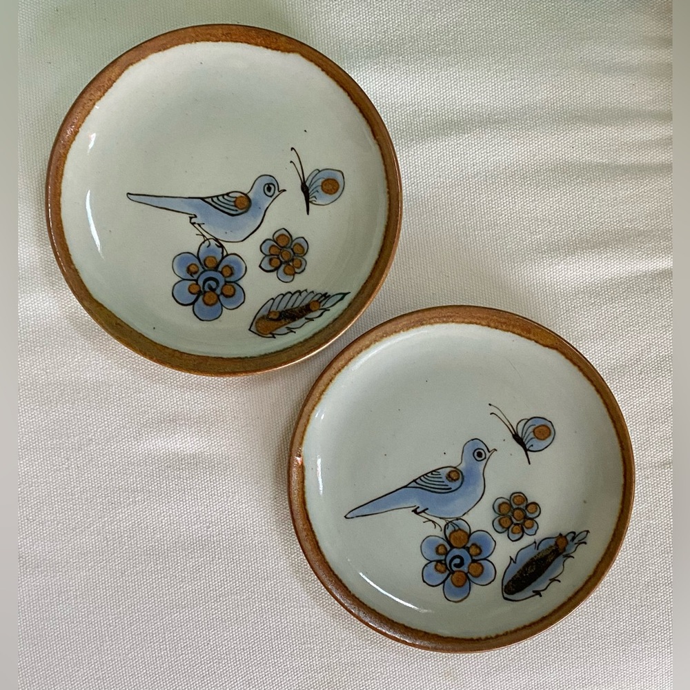 2 KEN EDWARDS El Palomar Mexico Pottery Bird Butterfly Flower Dessert Plate 6.5”